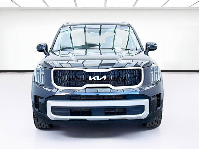 used 2025 Kia Telluride car, priced at $38,388