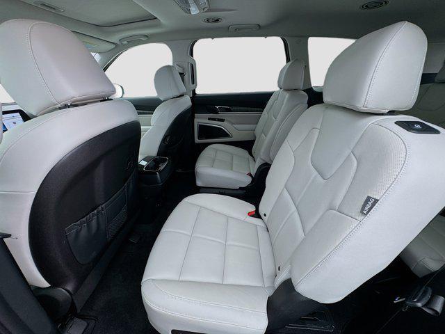 used 2025 Kia Telluride car, priced at $38,388