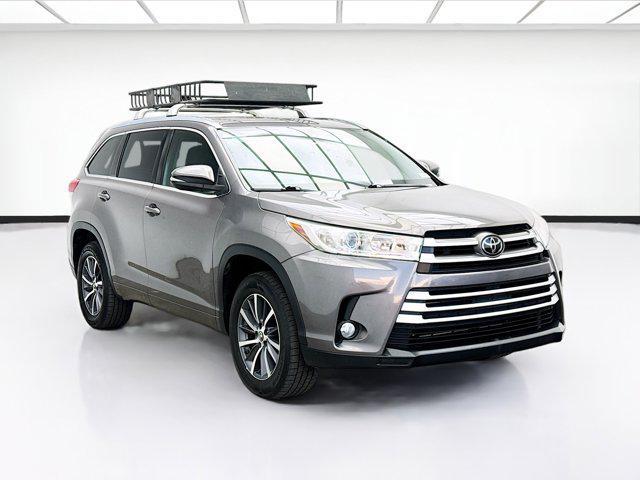 used 2018 Toyota Highlander car