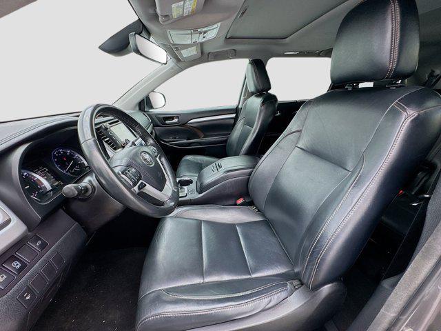 used 2018 Toyota Highlander car