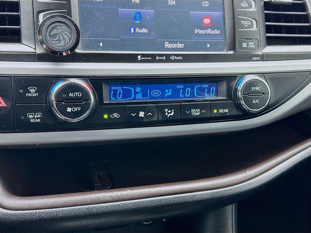 used 2018 Toyota Highlander car