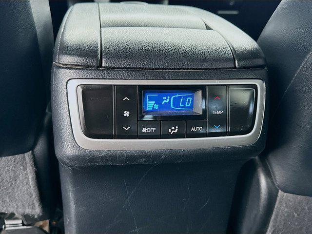 used 2018 Toyota Highlander car
