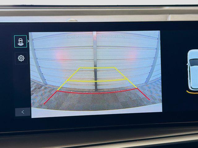 used 2024 Kia Sorento car, priced at $24,880