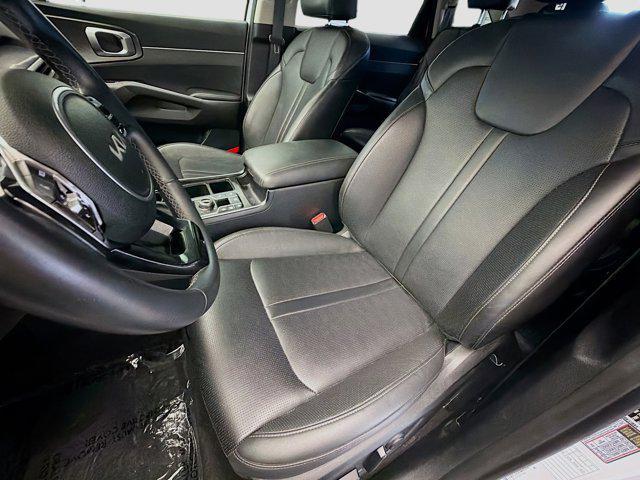 used 2024 Kia Sorento car, priced at $24,880