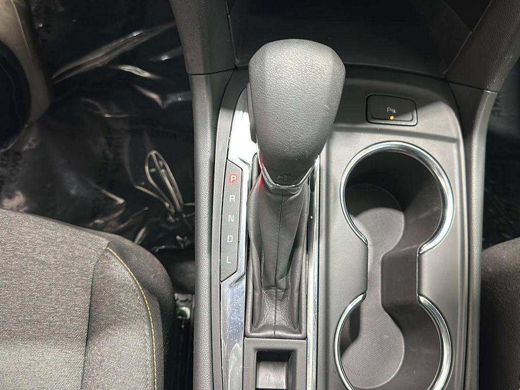 used 2023 Chevrolet Equinox car, priced at $21,237