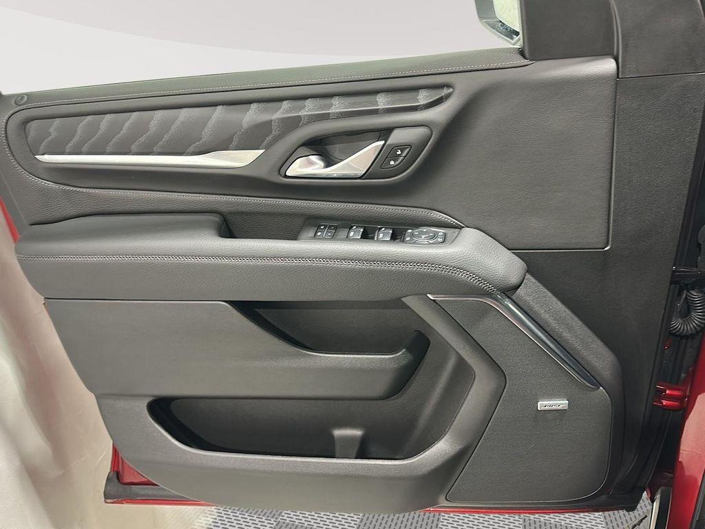 used 2024 GMC Yukon XL car, priced at $69,684