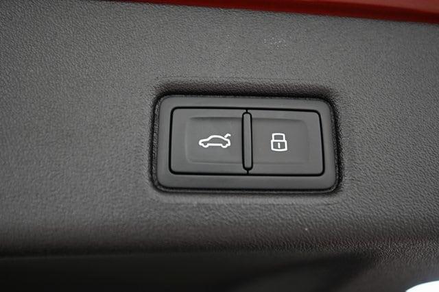 new 2025 Audi Q5 car, priced at $59,825