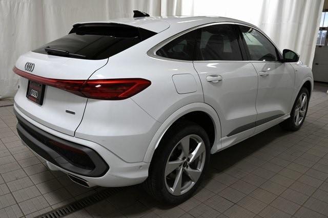 new 2025 Audi Q5 car, priced at $62,495
