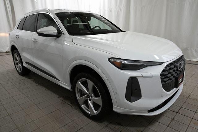 new 2025 Audi Q5 car, priced at $60,670