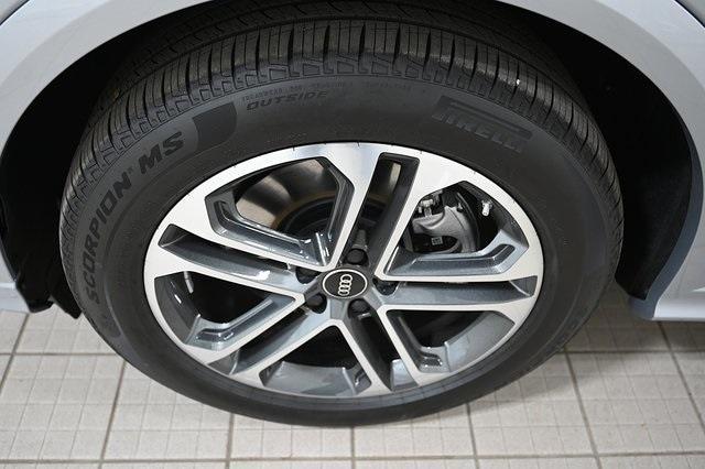 new 2025 Audi Q5 car, priced at $58,090