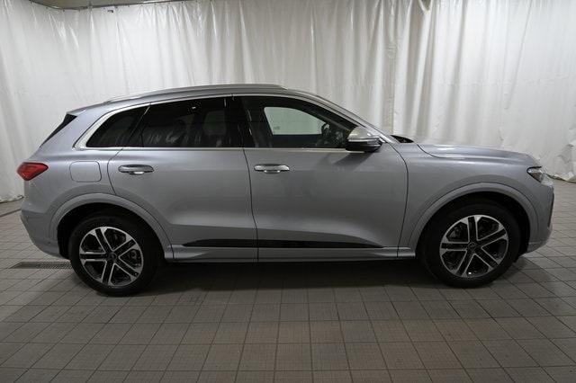 new 2025 Audi Q5 car, priced at $58,090