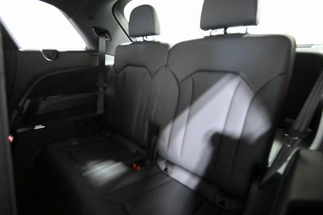 new 2026 Audi Q7 car, priced at $68,116