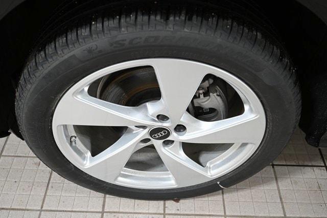 new 2025 Audi Q5 car, priced at $55,940