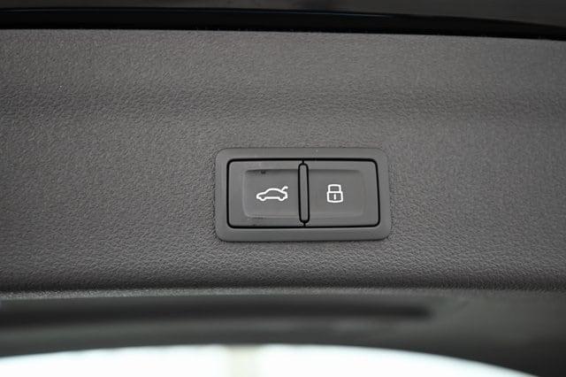 new 2026 Audi RS 6 Avant car, priced at $141,215