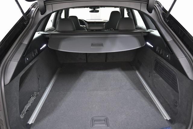 new 2026 Audi RS 6 Avant car, priced at $141,215