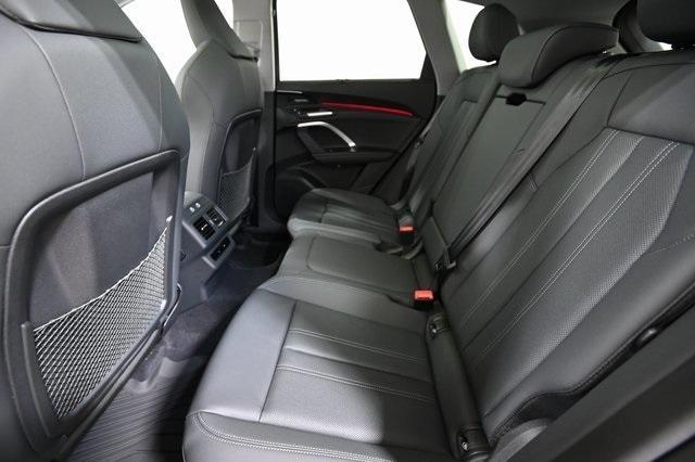 new 2025 Audi Q5 car, priced at $59,905