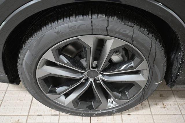 new 2026 Audi Q7 car