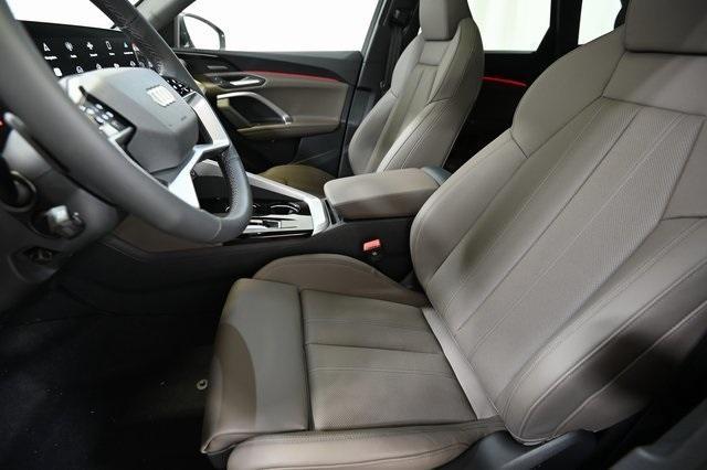 new 2025 Audi Q5 car, priced at $60,275