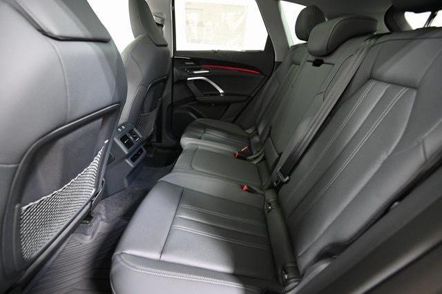 new 2025 Audi Q5 car, priced at $60,020