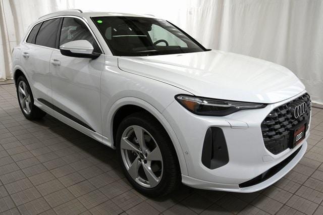 new 2025 Audi Q5 car, priced at $58,905