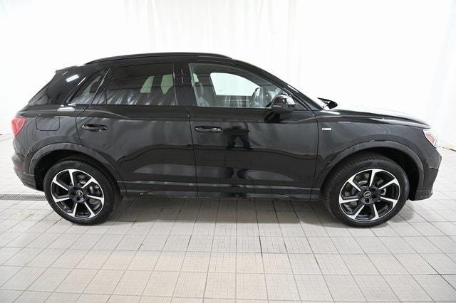 new 2025 Audi Q3 car, priced at $44,740