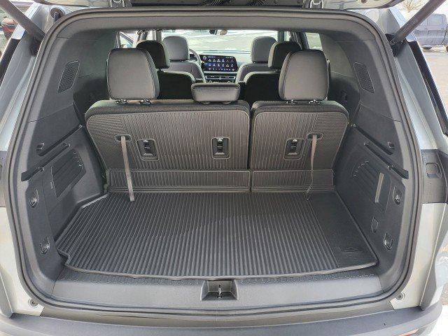 new 2026 Chevrolet Traverse car, priced at $45,384