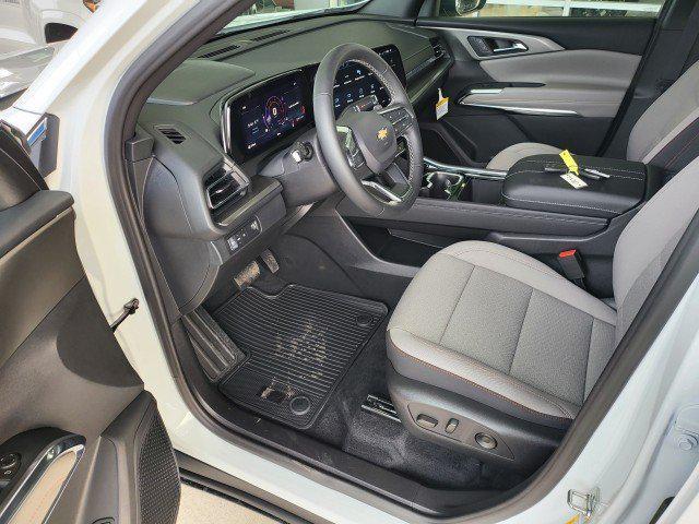 new 2026 Chevrolet Traverse car, priced at $47,220