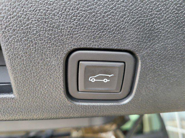 used 2024 Chevrolet Traverse car, priced at $48,994