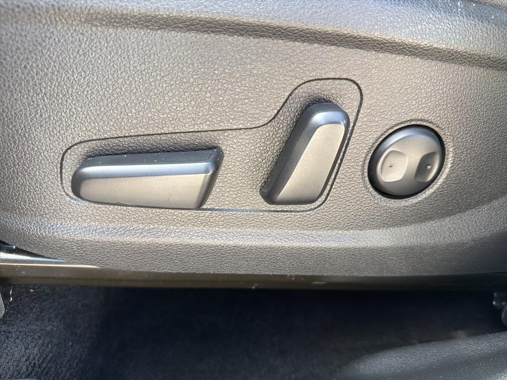 used 2022 Hyundai Santa Fe car, priced at $15,887