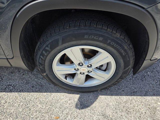 used 2022 Chevrolet Trax car, priced at $18,187