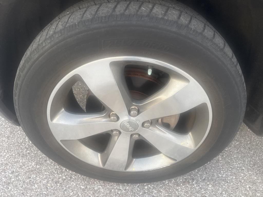 used 2016 Jeep Grand Cherokee car, priced at $15,000