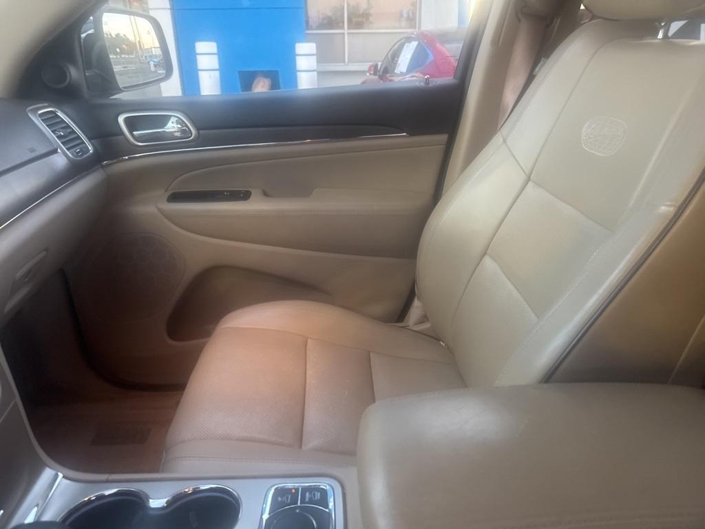 used 2016 Jeep Grand Cherokee car, priced at $15,000