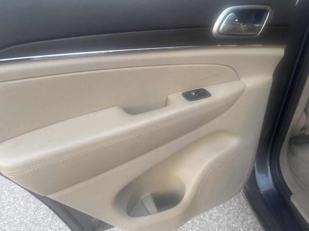 used 2016 Jeep Grand Cherokee car, priced at $15,000