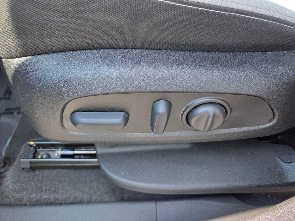 used 2023 Chevrolet Equinox car, priced at $22,488