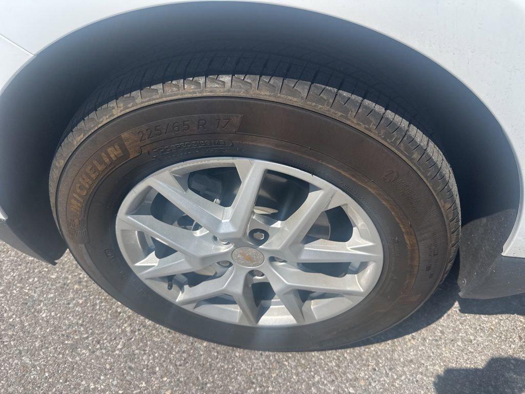 used 2023 Chevrolet Equinox car, priced at $22,488