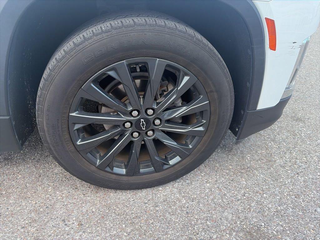 used 2023 Chevrolet Traverse car, priced at $36,287