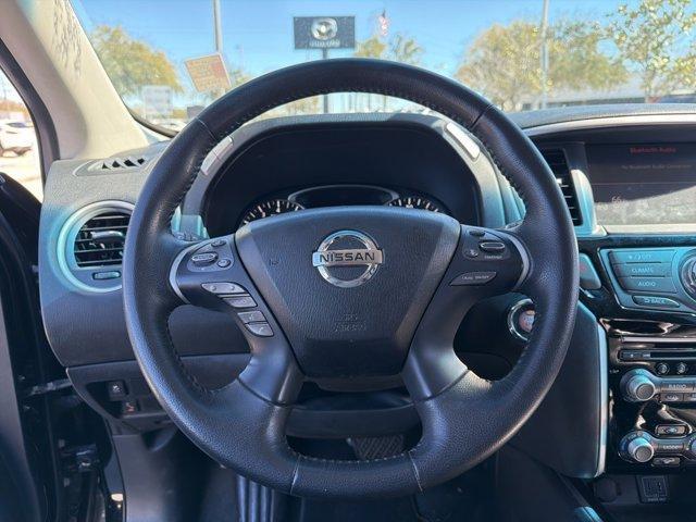 used 2020 Nissan Pathfinder car, priced at $11,000