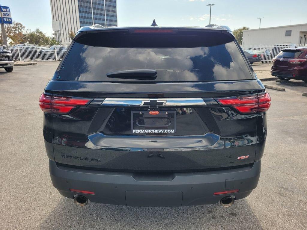 used 2022 Chevrolet Traverse car, priced at $25,988