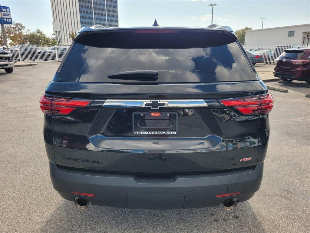 used 2022 Chevrolet Traverse car, priced at $25,988