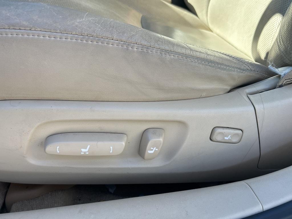 used 2011 Lexus ES 350 car, priced at $10,000