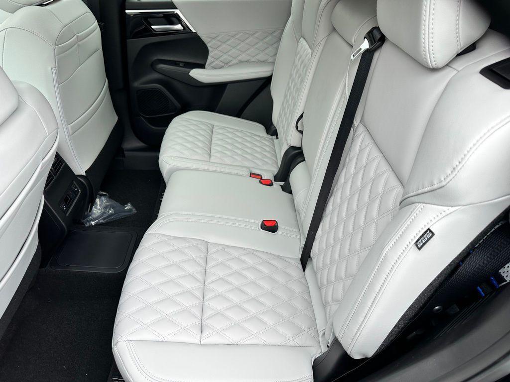 new 2025 Mitsubishi Outlander PHEV car, priced at $49,998