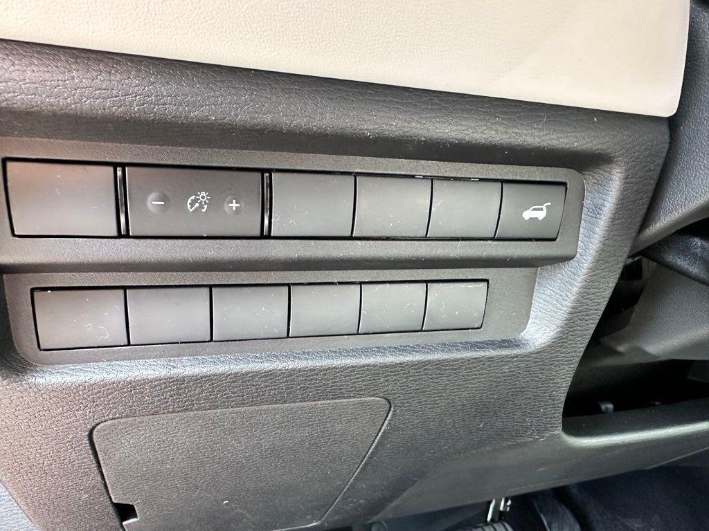 new 2025 Mitsubishi Outlander car, priced at $37,289