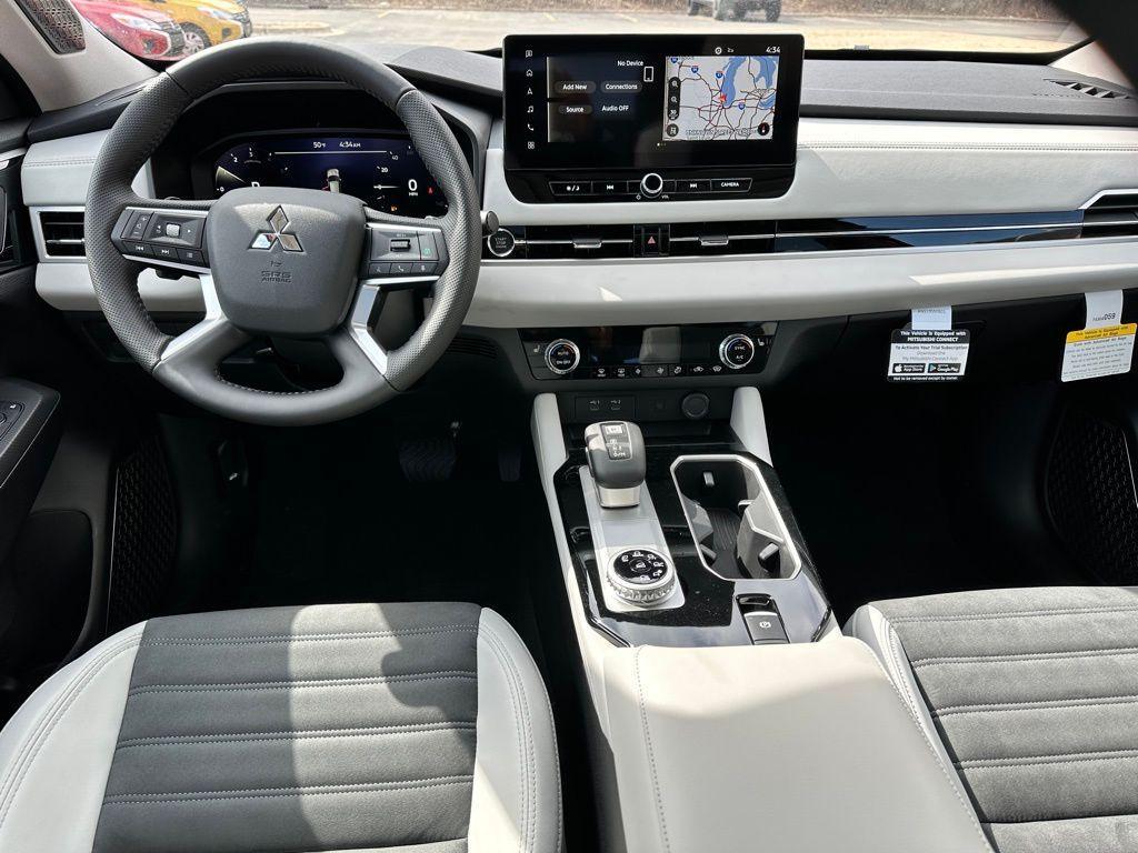 new 2025 Mitsubishi Outlander car, priced at $37,289