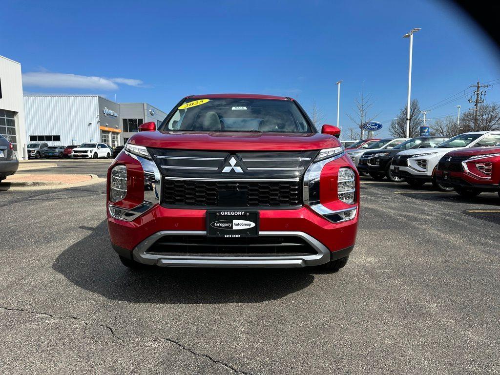 new 2025 Mitsubishi Outlander car, priced at $37,289