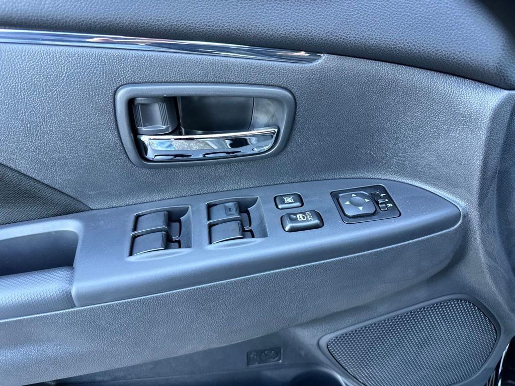 new 2025 Mitsubishi Outlander Sport car, priced at $25,858