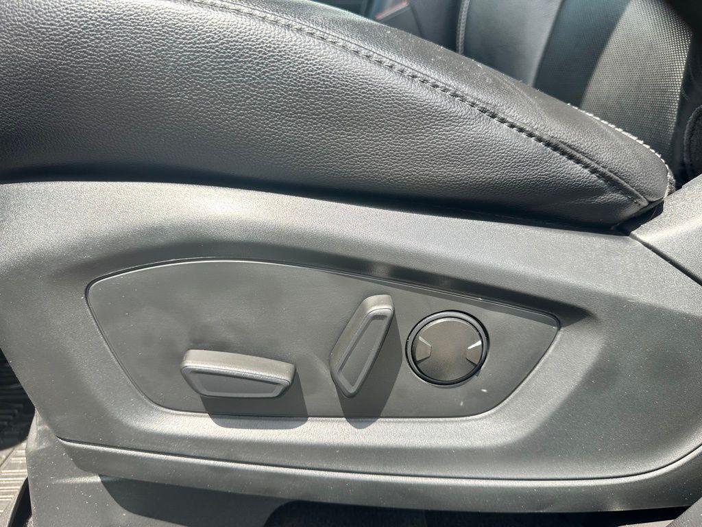 used 2021 Ford Explorer car, priced at $27,968