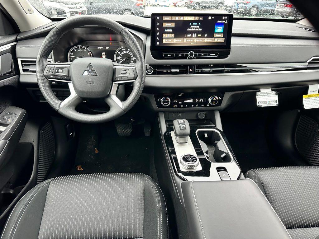 new 2026 Mitsubishi Outlander car, priced at $32,221