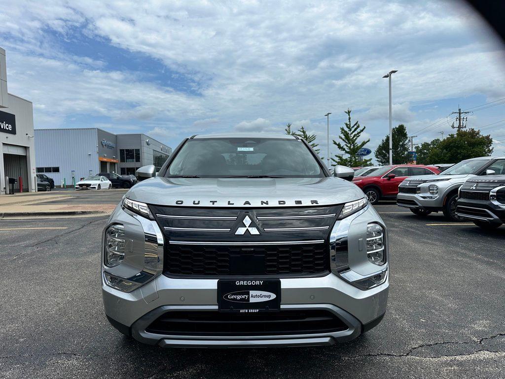 new 2025 Mitsubishi Outlander car, priced at $35,194