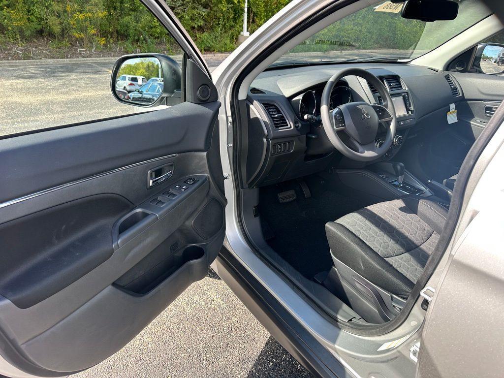 new 2025 Mitsubishi Outlander Sport car, priced at $23,951