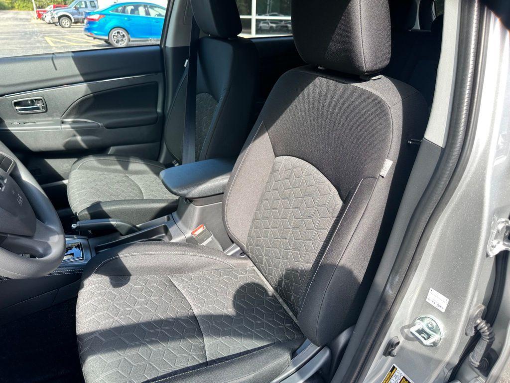 new 2025 Mitsubishi Outlander Sport car, priced at $23,951